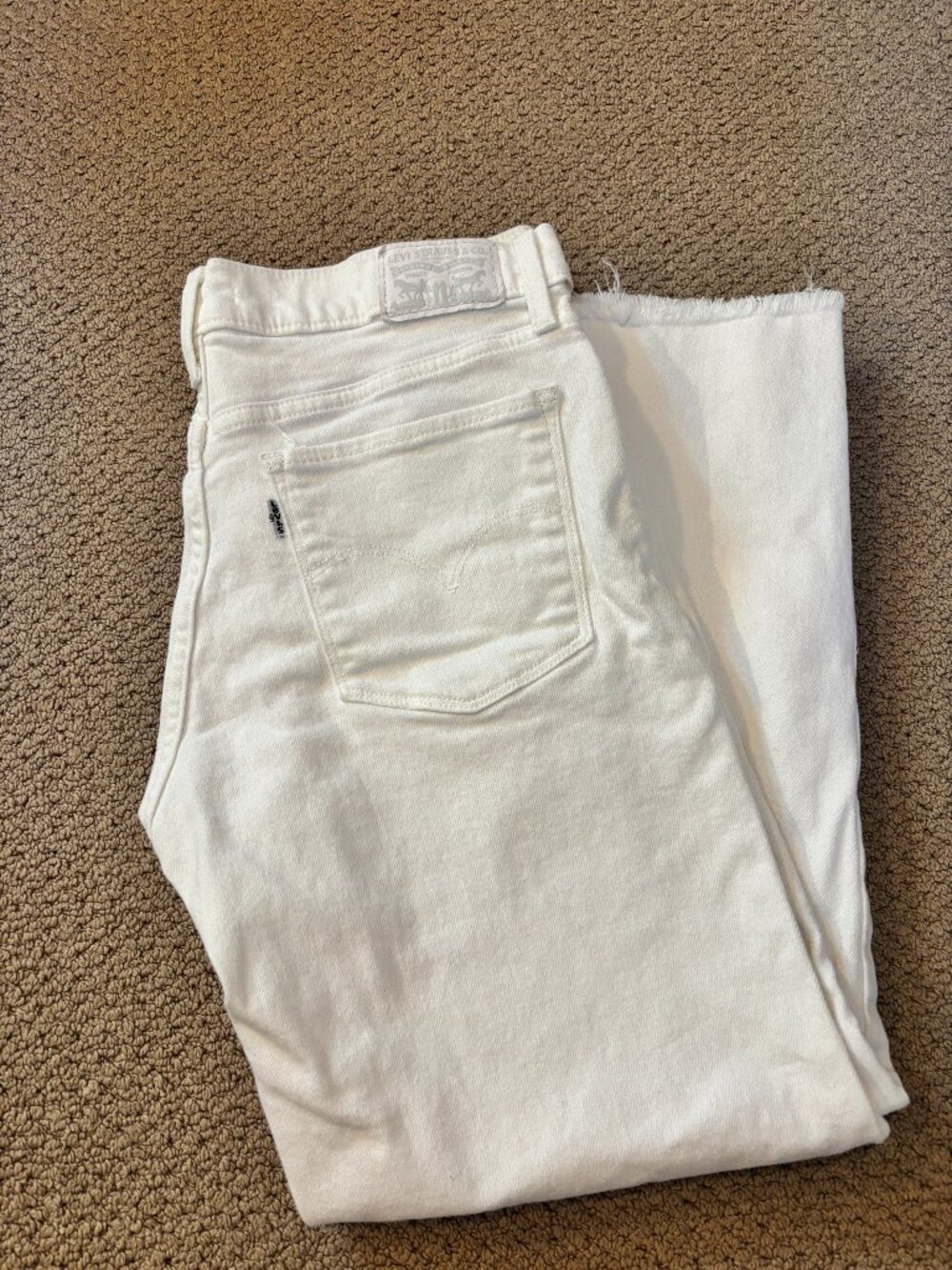 Levis 314 Shaping Straight Size 29, cropped/ cut to 24" Length